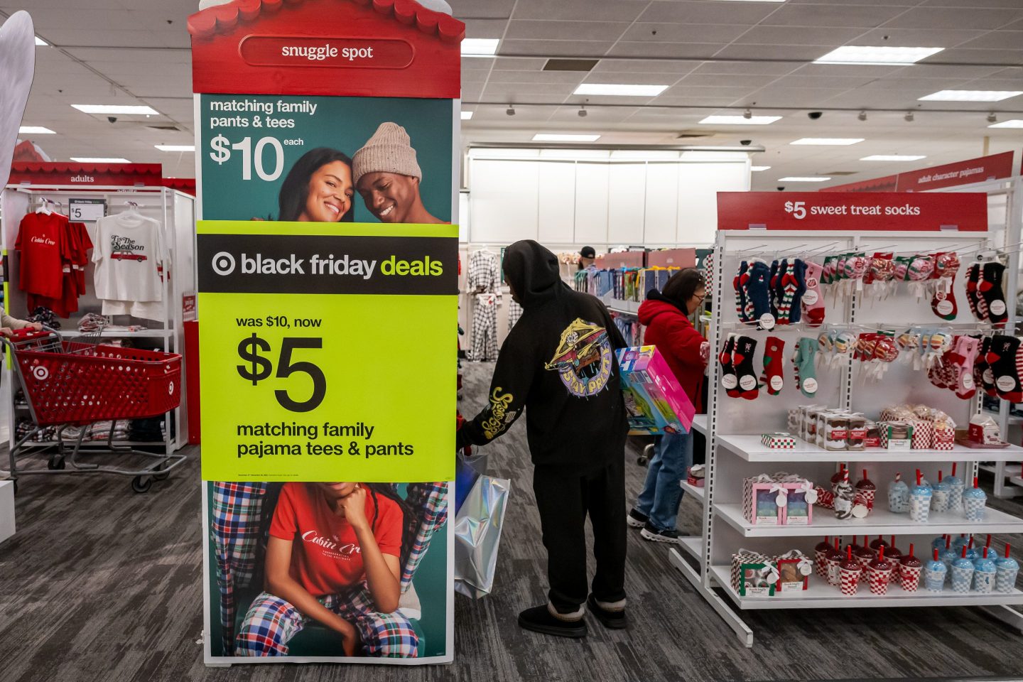 Shoppers are underwhelmed by deals and crowds on Black Friday
